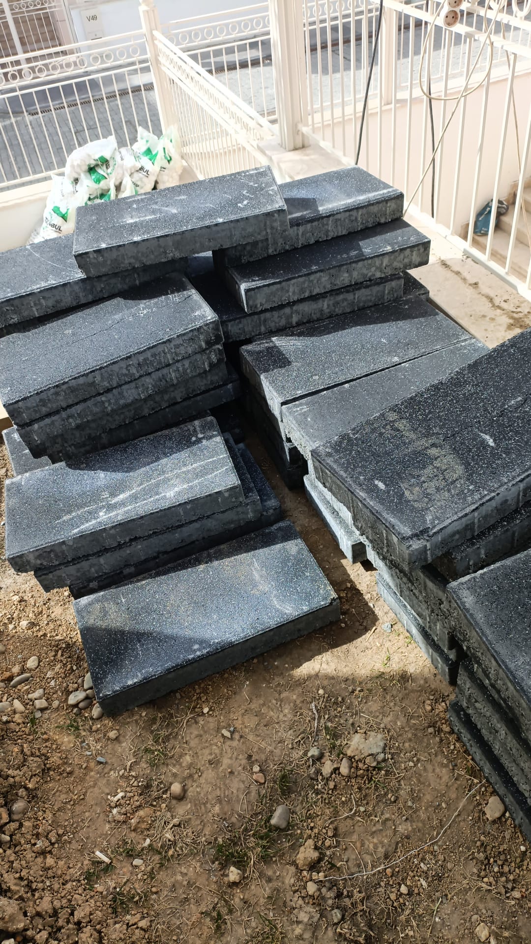 Mineralli Beton Adım Taşı