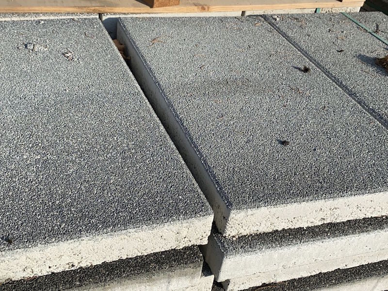 Mineralli Beton Adım Taşı